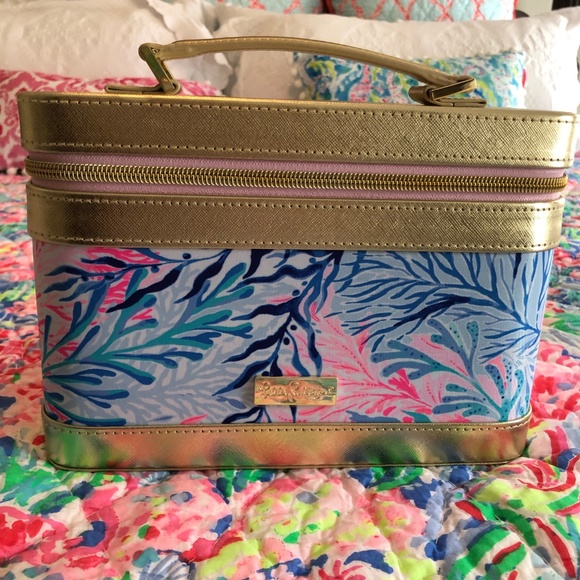 Lilly Pulitzer Handbags - Lilly Pulitzer Cosmetic Train Case Makeup Brush